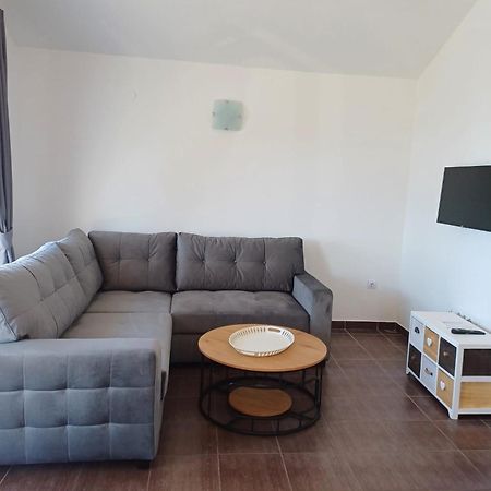Villa Mona Apartments Ražanj Exteriör bild