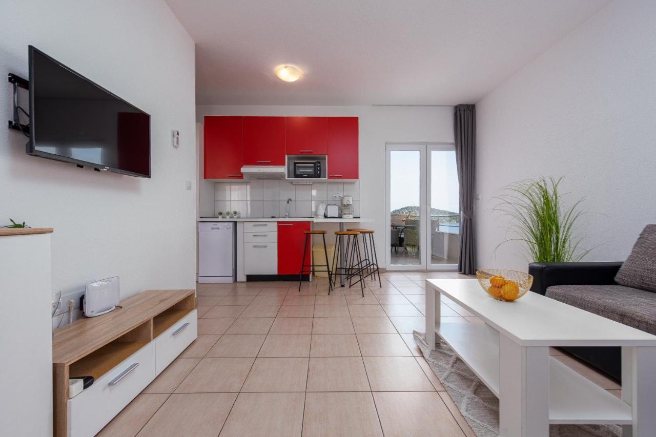 Villa Mona Apartments Ražanj Exteriör bild