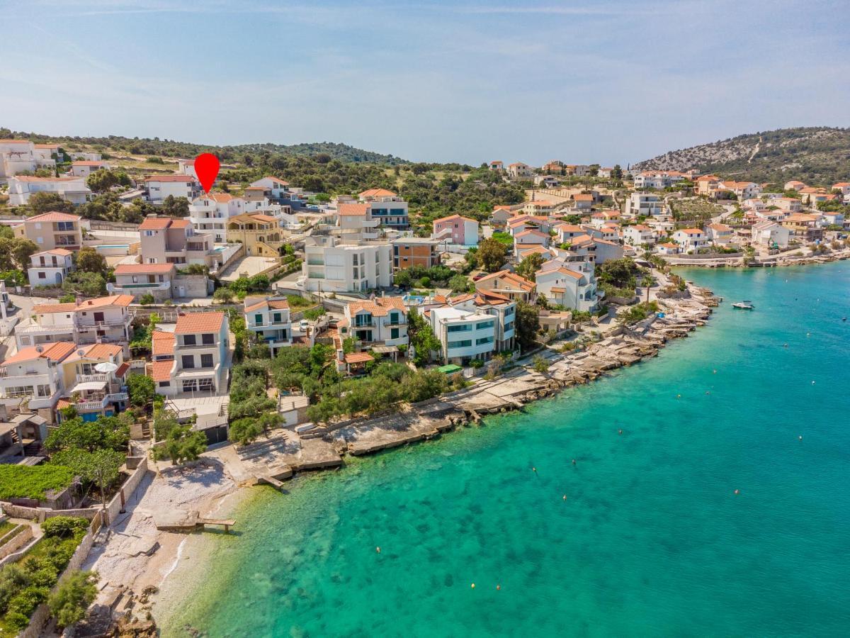 Villa Mona Apartments Ražanj Exteriör bild